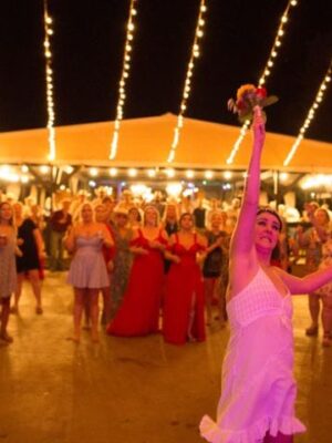Jade & Saxxon wedding, planned by Magnolia Moss Events (photo 11)